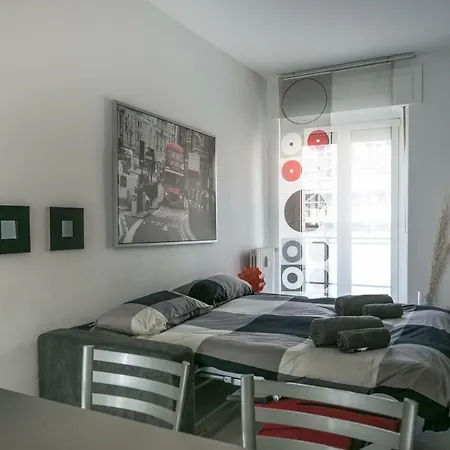 Italianway - Corso 4 * Milan