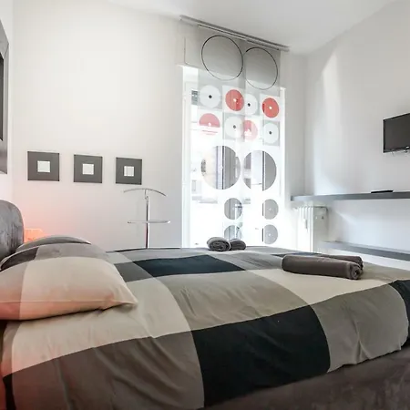 Apartment Italianway - Corso 4 Milan